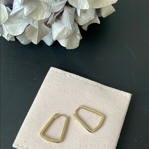 Elegant Gold Geometric Earrings